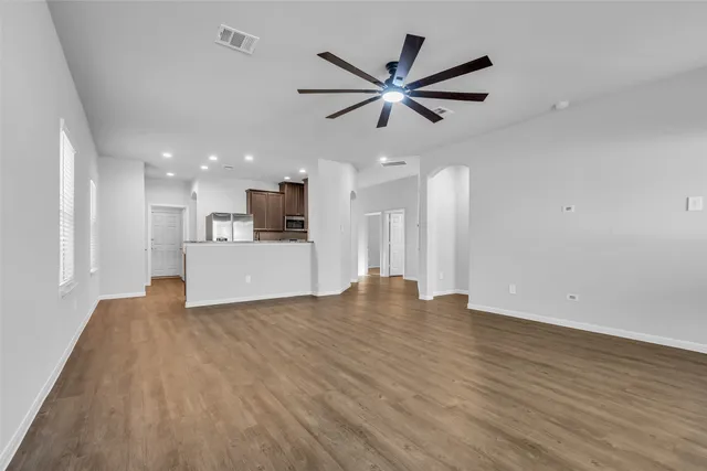 $2,250 | 935 Golden Willow Lane, Conroe, TX 77304