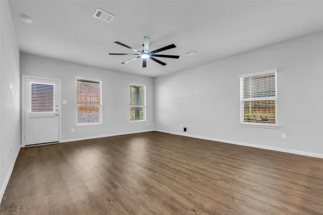 $2,250 | 935 Golden Willow Lane, Conroe, TX 77304