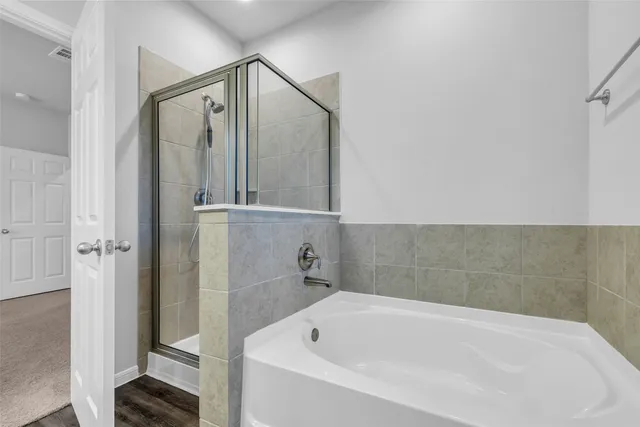 $2,250 | 935 Golden Willow Lane, Conroe, TX 77304