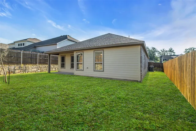 $2,250 | 935 Golden Willow Lane, Conroe, TX 77304