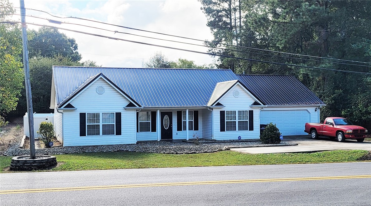 1406 East Calhoun Street Anderson, SC 29621 - Photo 1 of 24