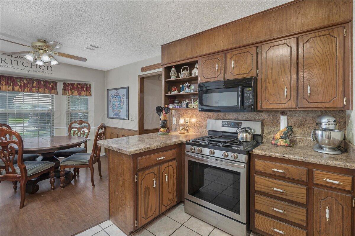 6008 Rutgers Street Amarillo, TX 79109 - Photo 10 of 22 10-Kitchen 3