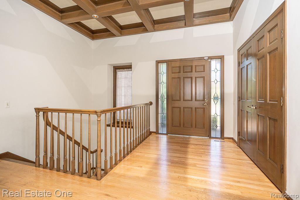 4892 Rivers Edge Drive Troy, MI 48098 - Photo 4 of 58