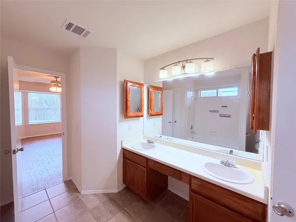 $1,900 | 16924 Cactus Blossom Drive, Pflugerville, TX 78660