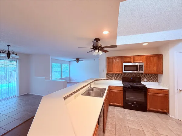 $1,900 | 16924 Cactus Blossom Drive, Pflugerville, TX 78660