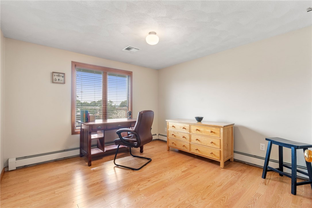 3933 Post Road Warwick, RI 02886 - Photo 17 of 33 Gallery Image 17
