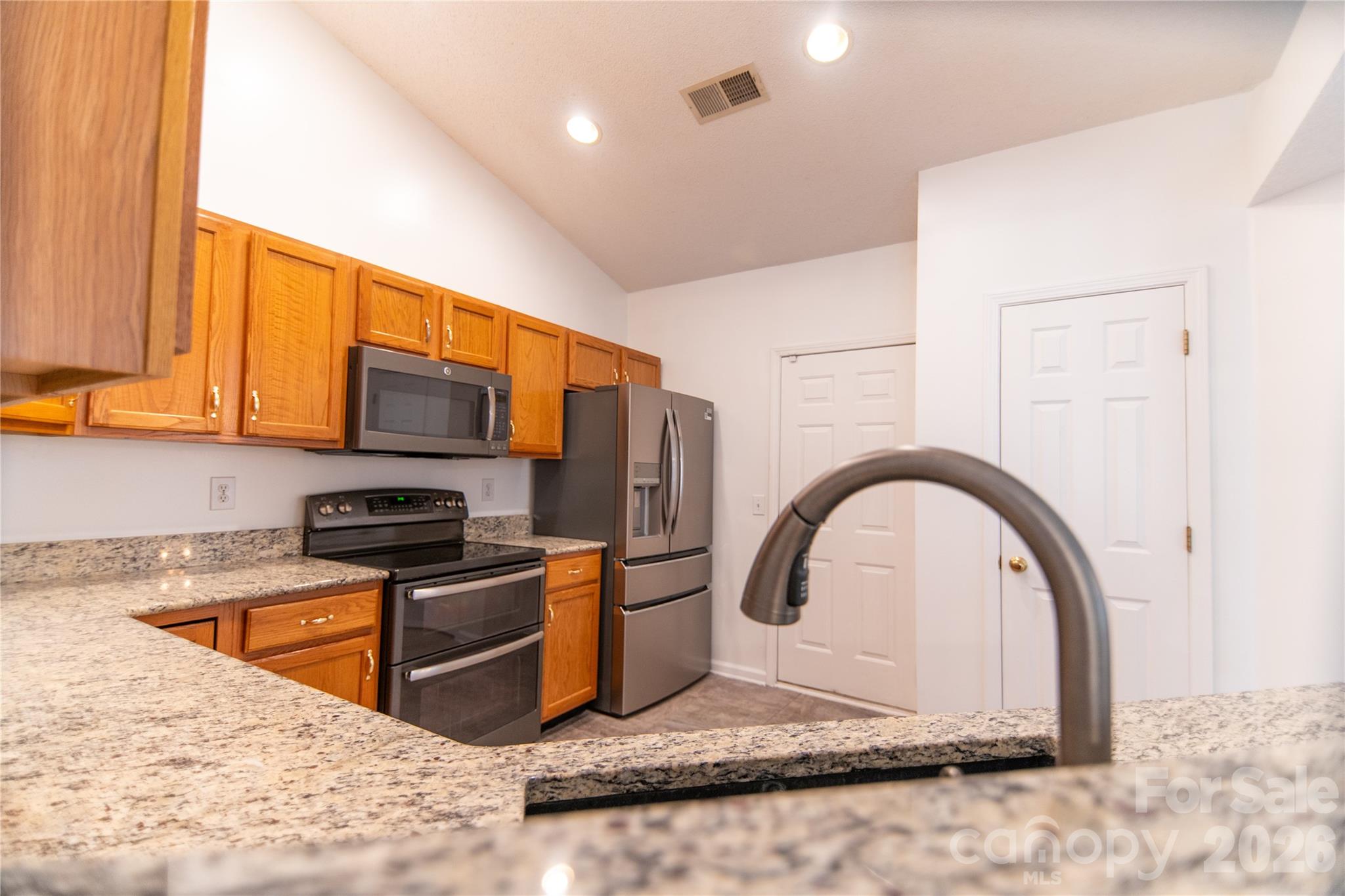 2500 Thornfield Road Charlotte, NC 28273 - Photo 8 of 24