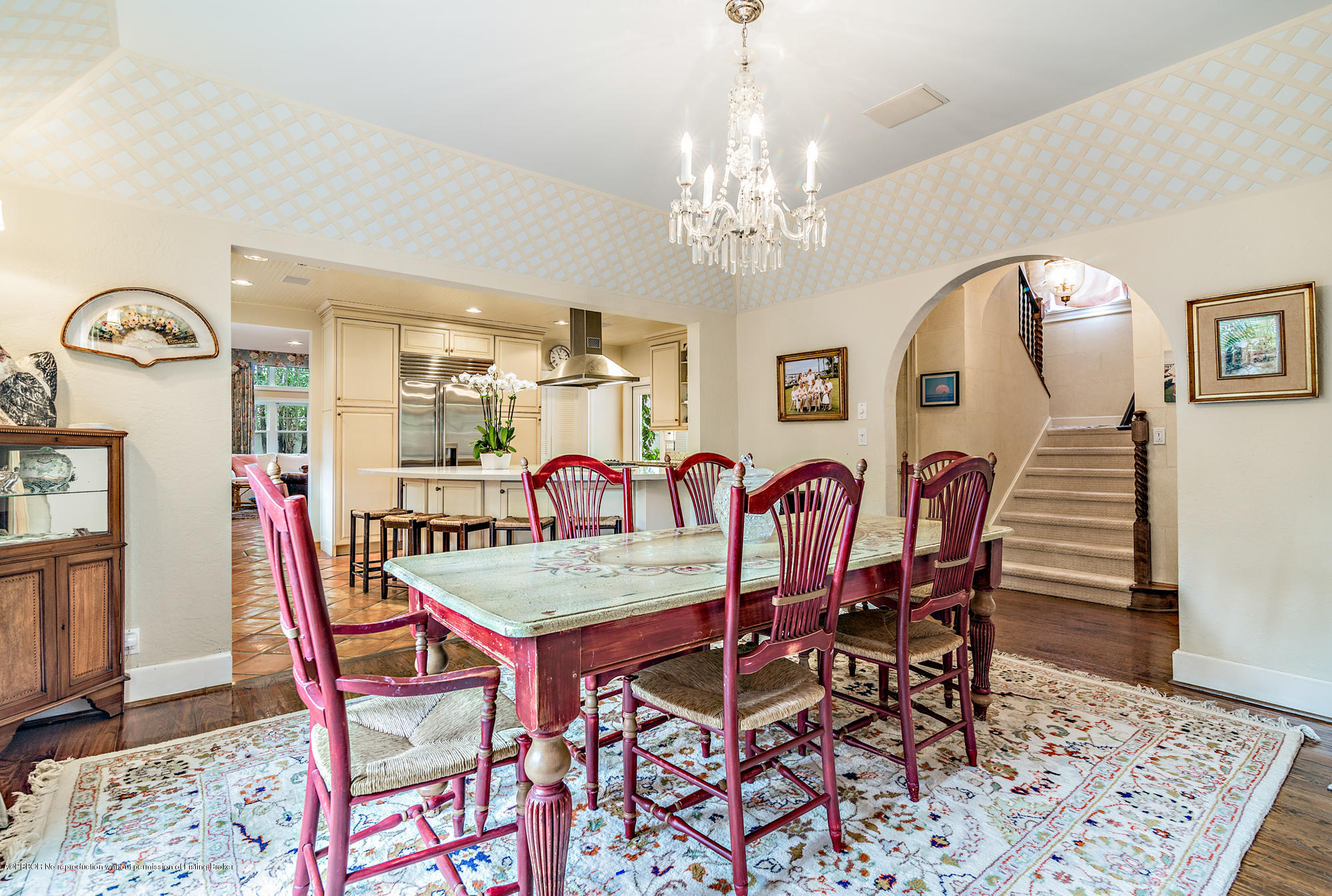 282 Barcelona Road West Palm Beach, FL 33401 - Photo 10 of 32 a view of a dining room with furniture and chandelier
