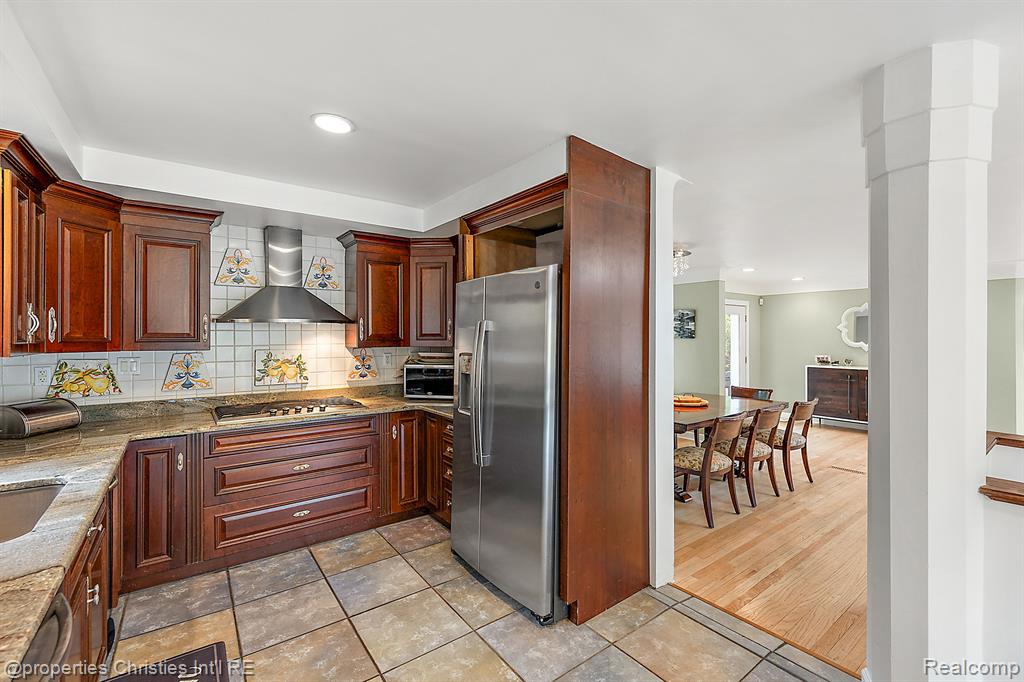26335 Woodlore Road Franklin, MI 48025 - Photo 12 of 34