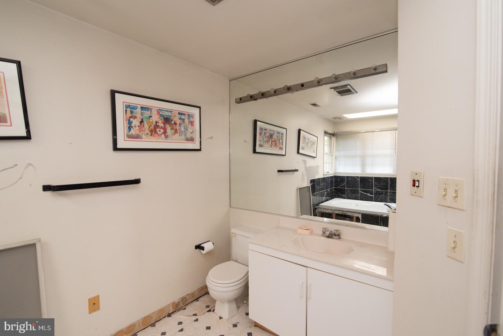 3401 Manor Hill Road Baltimore, MD 21208 - Photo 17 of 41 Gallery Image 17
