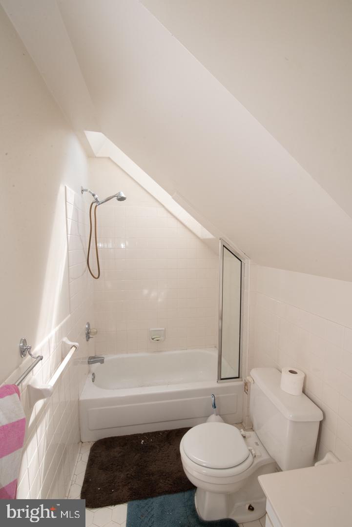 3401 Manor Hill Road Baltimore, MD 21208 - Photo 18 of 41 Gallery Image 18