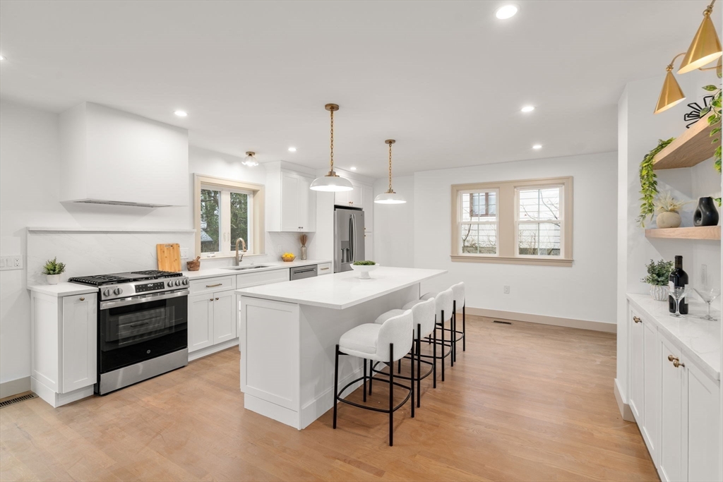 36 Kenilworth Road Arlington, MA 02476 - Photo 3 of 25