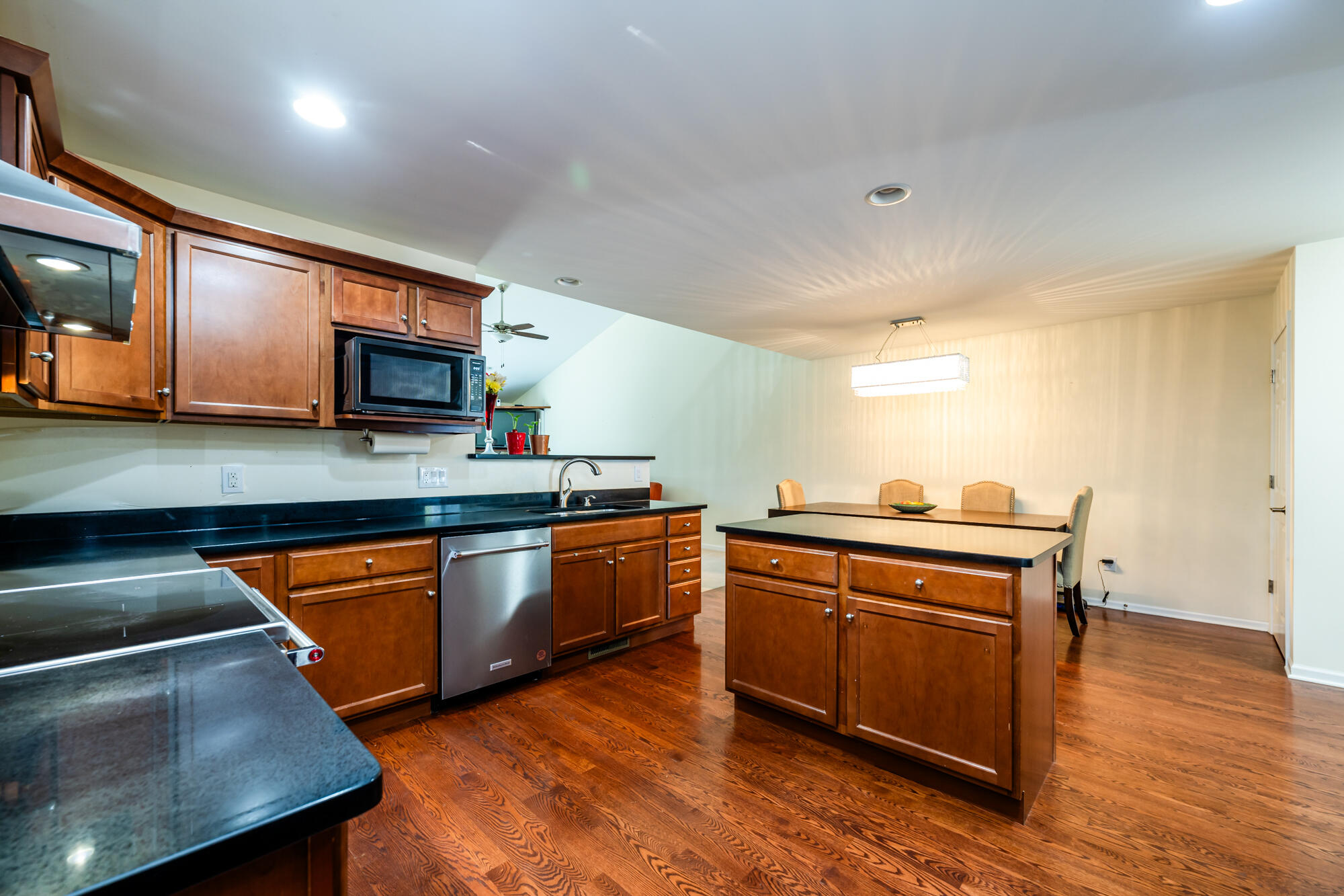 2591 Holiday House Road, Unit 17 St. Joseph, MI 49085 - Photo 11 of 43 Holiday-109