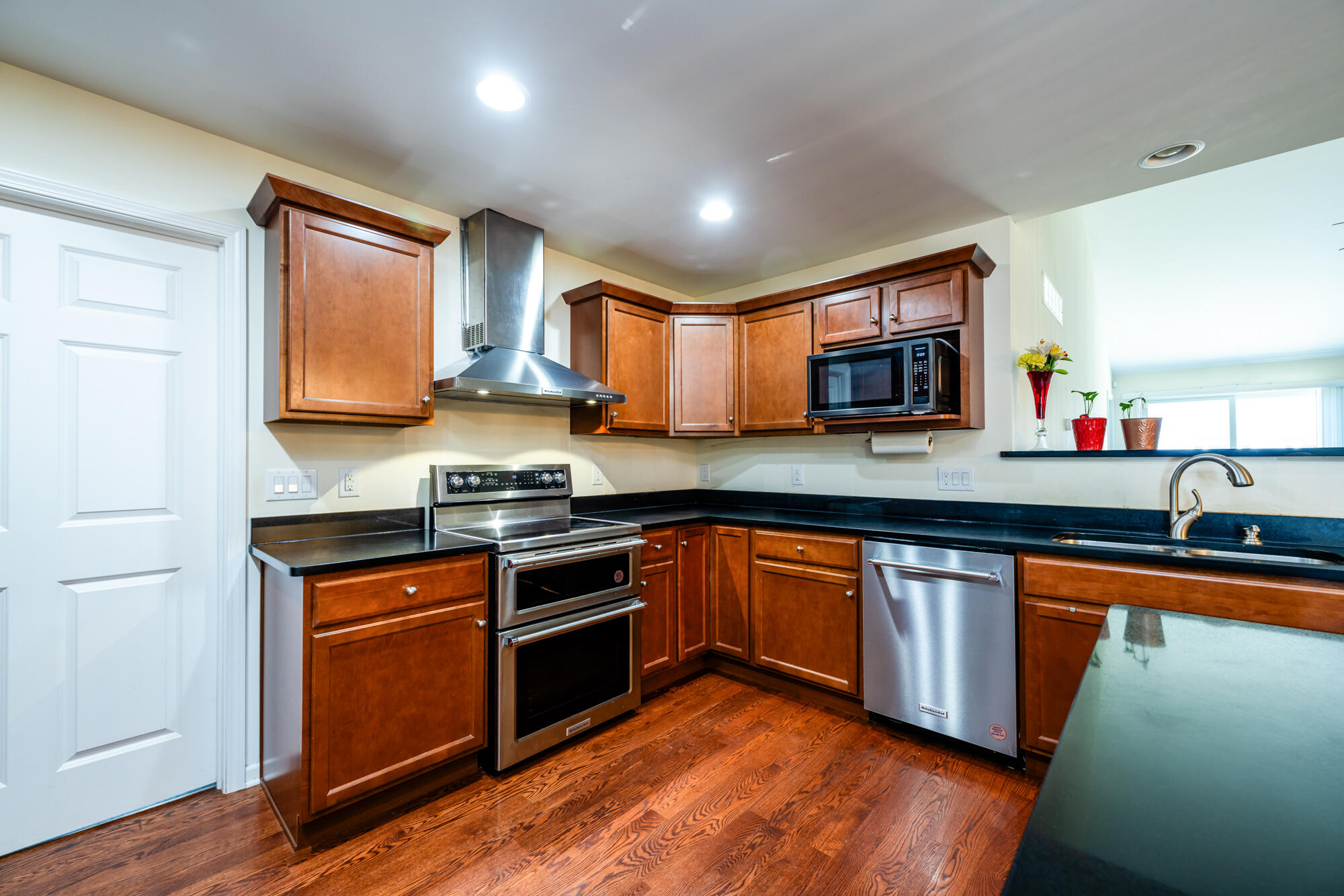 2591 Holiday House Road, Unit 17 St. Joseph, MI 49085 - Photo 12 of 43 Holiday-110