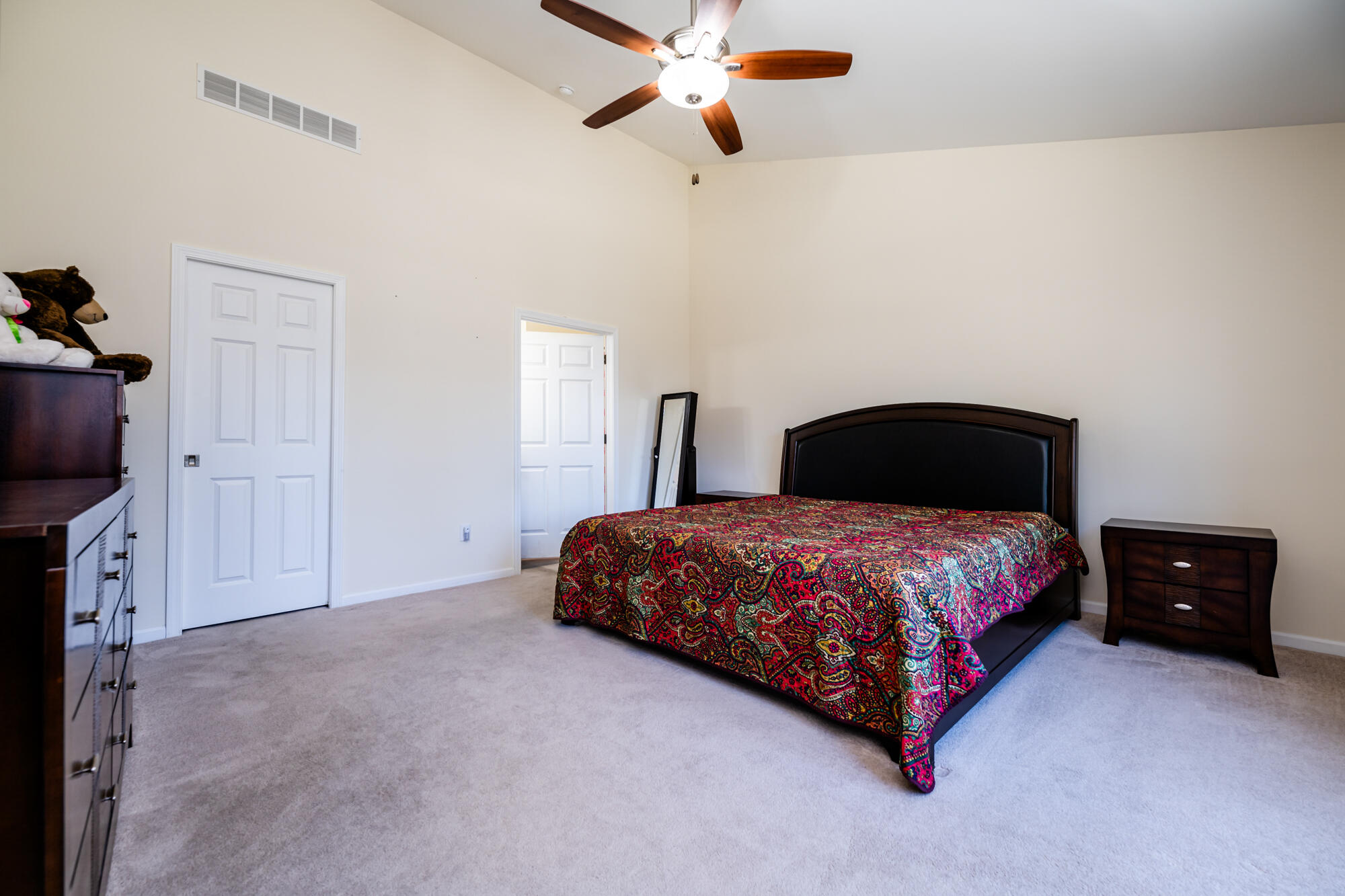 2591 Holiday House Road, Unit 17 St. Joseph, MI 49085 - Photo 17 of 43 Holiday-114
