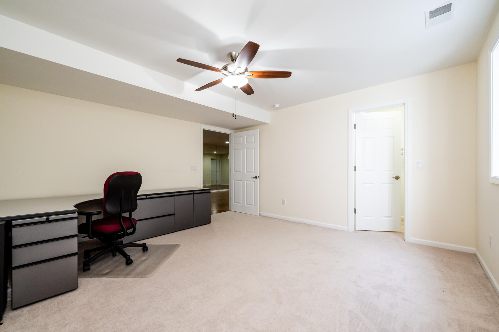 2591 Holiday House Road, Unit 17 St. Joseph, MI 49085 - Photo 36 of 43 Holiday-134