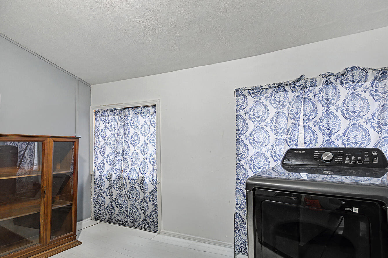 721 Pearl Street Belding, MI 48809 - Photo 11 of 16 03_2F9A5942