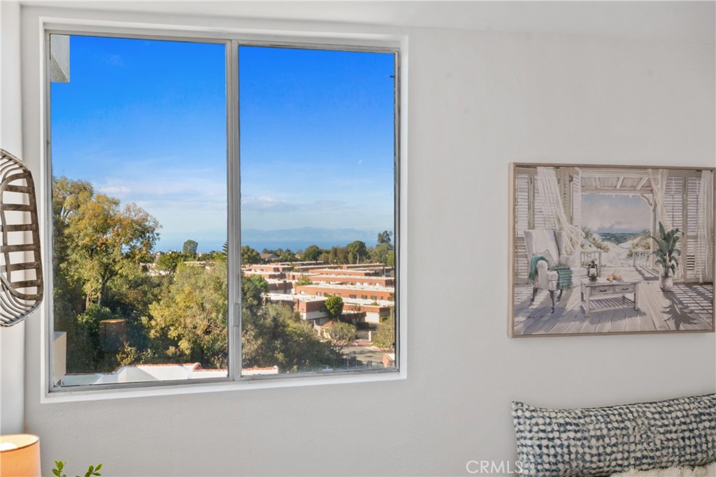 28121 Highridge Road, Unit 402 Rancho Palos Verdes, CA 90275 - Photo 24 of 39 a view of a window