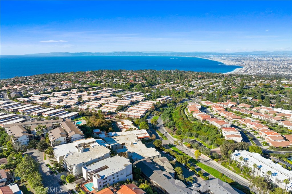 28121 Highridge Road, Unit 402 Rancho Palos Verdes, CA 90275 - Photo 31 of 38 an aerial view of a city