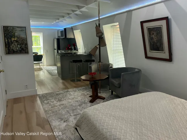 $1,600 | 20 Tannery Brook Road, Unit 6, Woodstock, NY 12498