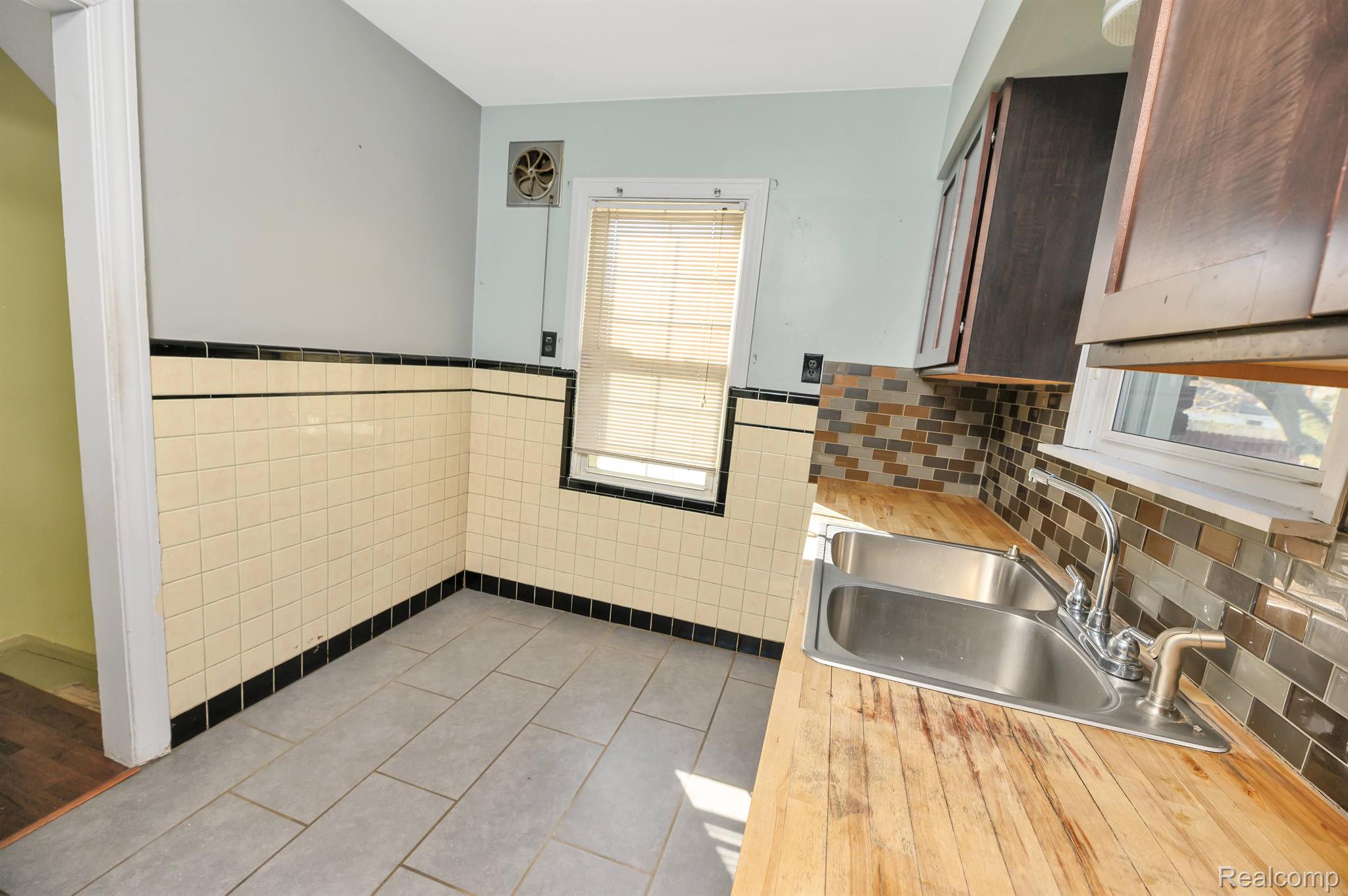 5905 Harvard Road Detroit, MI 48224 - Photo 12 of 41 Gallery Image 12