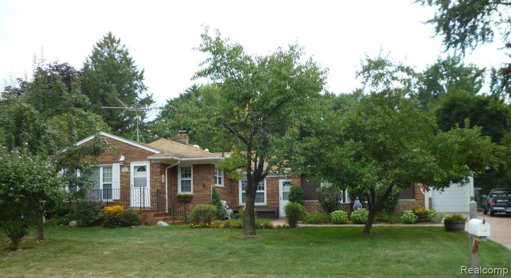 3736 Orchardview Avenue Rochester, MI 48307 - Photo 52 of 52 P1040179.jpg