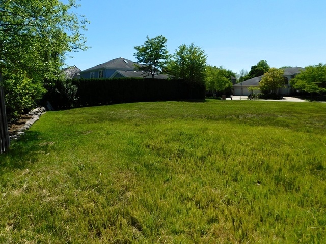 125 Riverside Drive Deerfield, IL 60015 - Photo 5 of 11