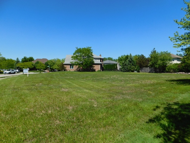 125 Riverside Drive Deerfield, IL 60015 - Photo 6 of 11