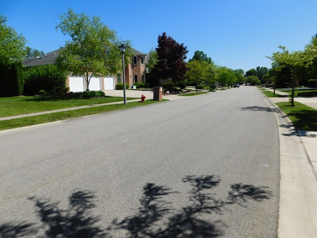 125 Riverside Drive Deerfield, IL 60015 - Photo 7 of 11