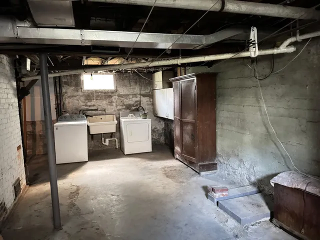 $100,000 | 66 Dudley Street, Presque Isle, ME 04769