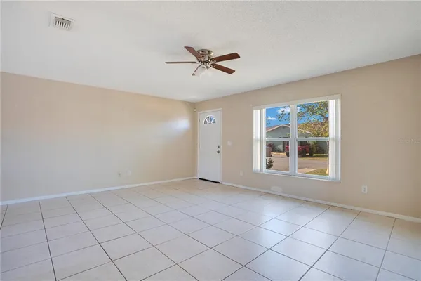 $1,650 | 6 Lago Mesa Way, Kissimmee, FL 34743
