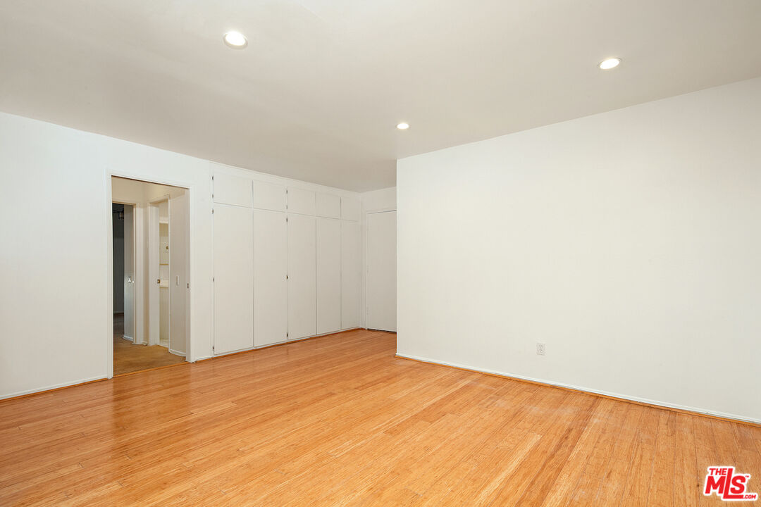 2311 4th Street, Unit 114 Santa Monica, CA 90405 - Photo 3 of 25