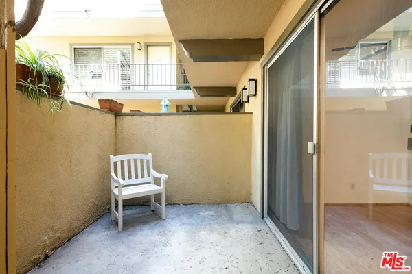 a view of a house with porch
