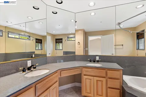 $950,000 | 3873 Inverness Common, Livermore, CA 94551