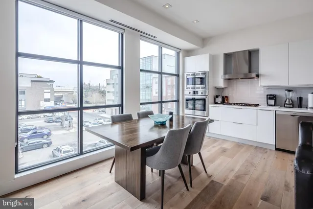 $2,195 | 240 North 2nd Street, Unit 3W, Philadelphia, PA 19106