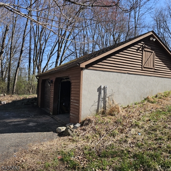 84 Yellow Frame Road Newton, NJ 07860 - Photo 3 of 24