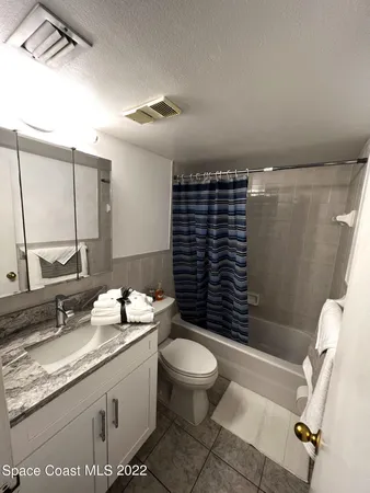 $1,950 | 7101 Ridgewood Avenue, Unit 203, Cape Canaveral, FL 32920