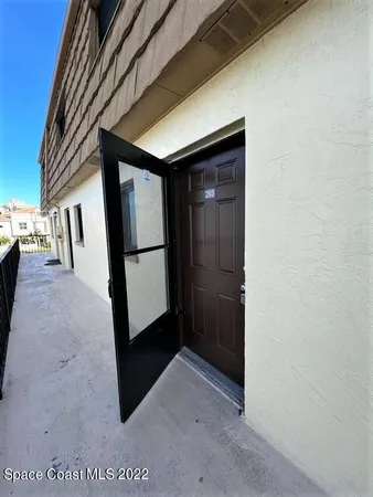 $1,950 | 7101 Ridgewood Avenue, Unit 203, Cape Canaveral, FL 32920