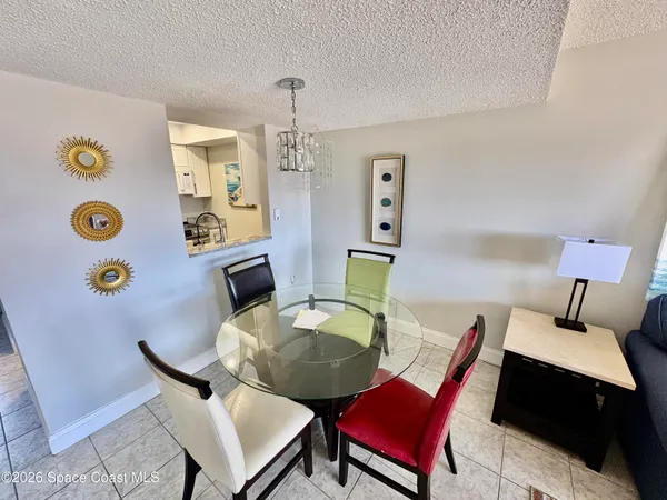 $1,950 | 7101 Ridgewood Avenue, Unit 203, Cape Canaveral, FL 32920