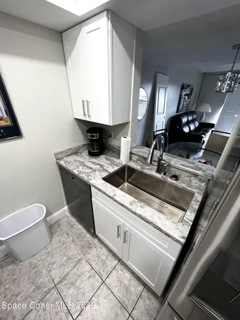 $1,950 | 7101 Ridgewood Avenue, Unit 203, Cape Canaveral, FL 32920