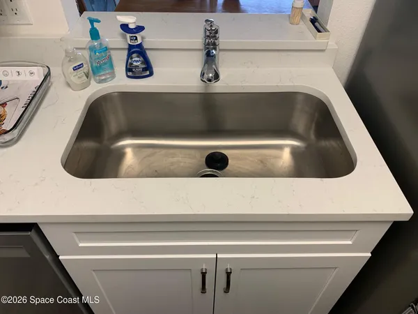 $1,950 | 7101 Ridgewood Avenue, Unit 203, Cape Canaveral, FL 32920