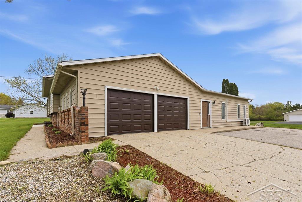 4469 East Millbrook Road Mount Pleasant, MI 48858 - Photo 4 of 43