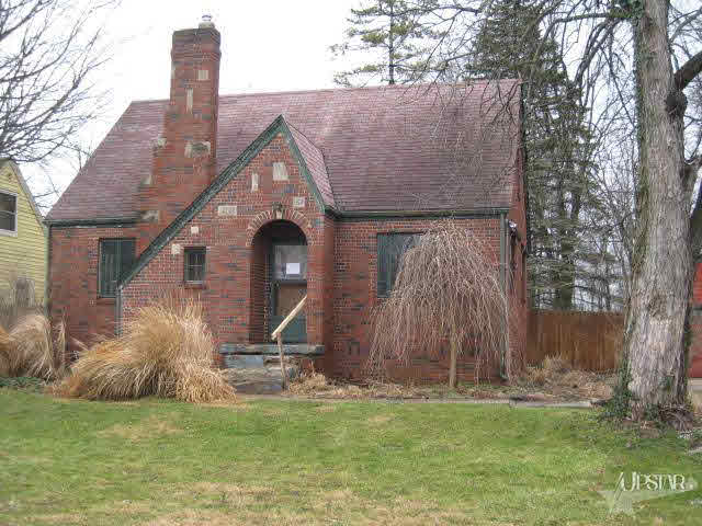 1717 Reckeweg Road Fort Wayne, IN 46804 - Photo 1 of 18 Gallery Image 1