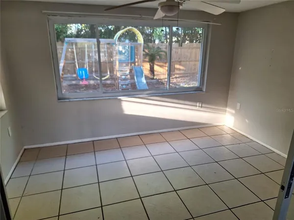 a view of empty room with window