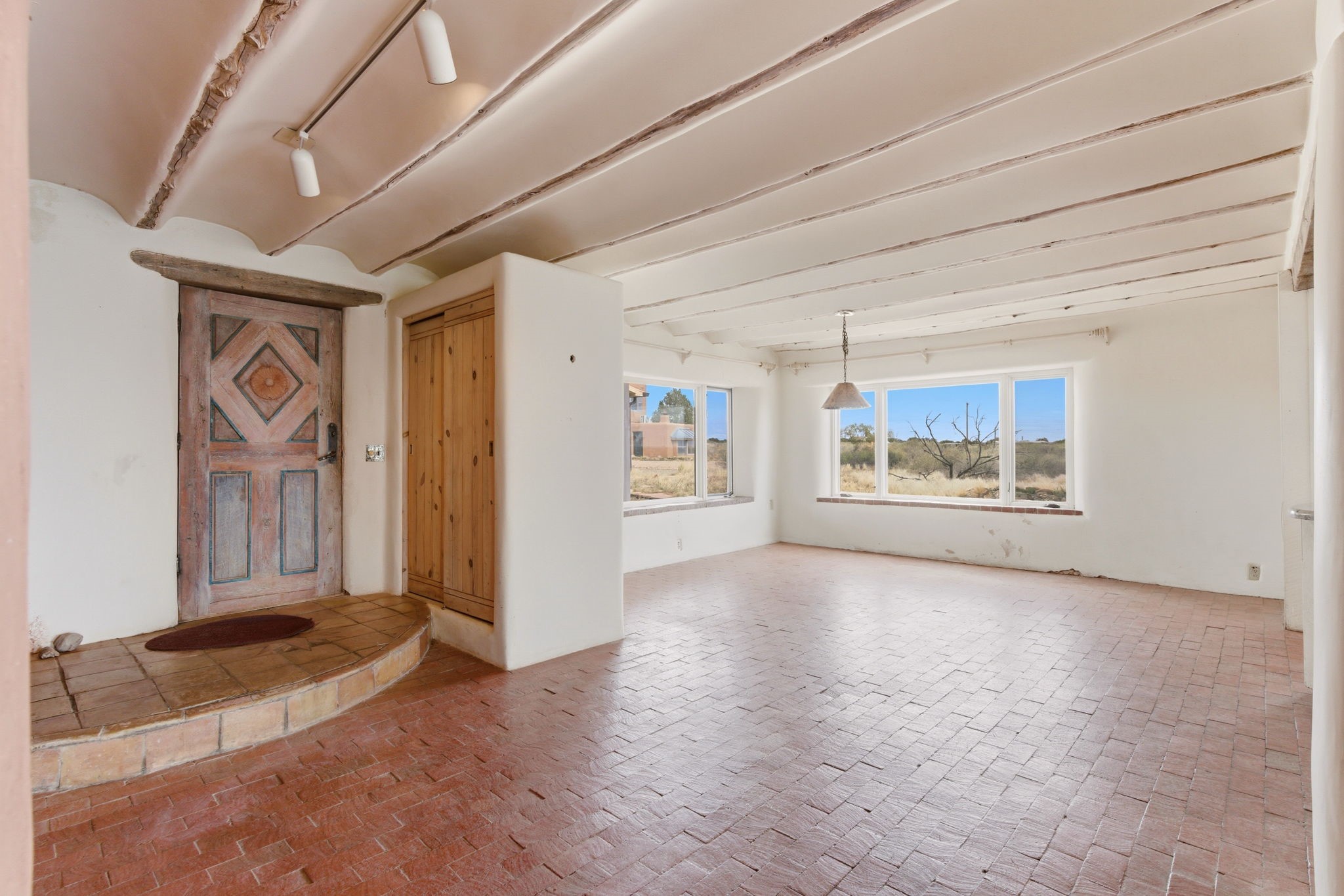 3 Ab Apache Road Santa Fe, NM 87508 - Photo 11 of 89 Unit B - main house