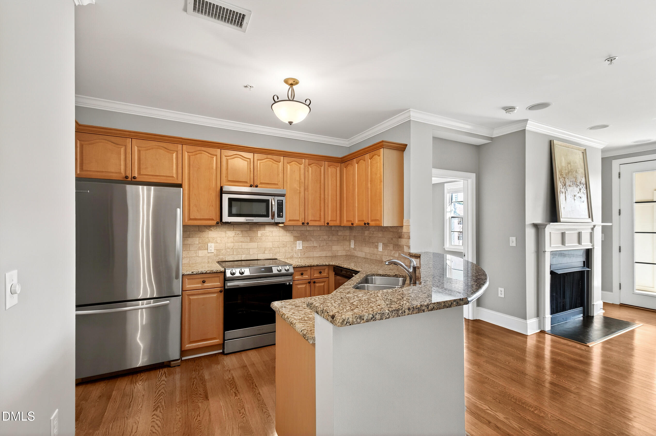 340 Allister Drive, Unit 201 Raleigh, NC 27609 - Photo 10 of 45 Allister Unit 201 (37)