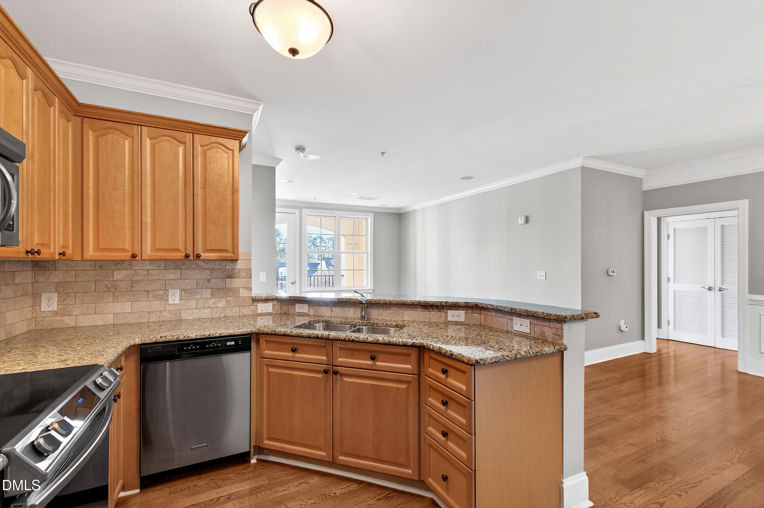 340 Allister Drive, Unit 201 Raleigh, NC 27609 - Photo 13 of 45 Allister Unit 201 (39)