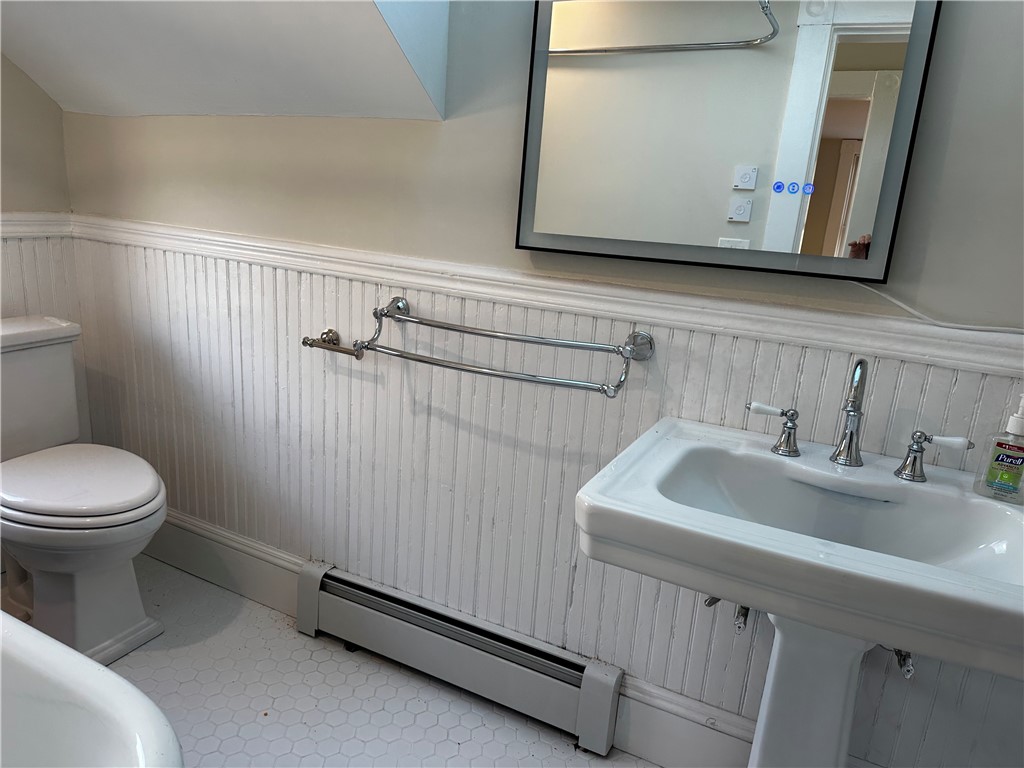 100 Maple Avenue Barrington, RI 02806 - Photo 14 of 23