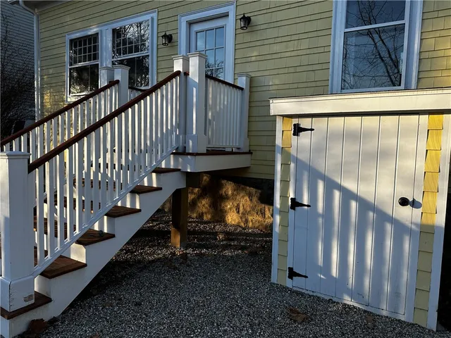 $3,200 | 100 Maple Avenue, Barrington, RI 02806