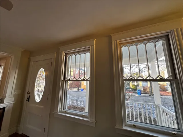 $3,200 | 100 Maple Avenue, Barrington, RI 02806